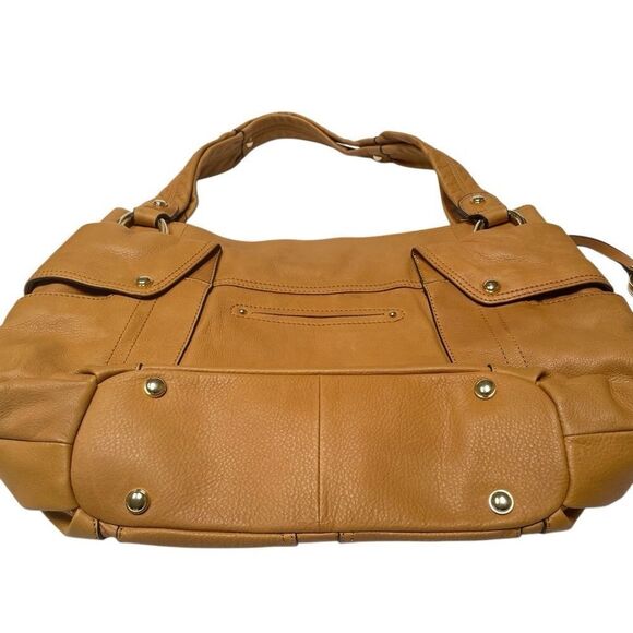 B. Makowsky Tan East West Sadie Pocket Shopper Caramel Leather Shoulder Bag NWT - Picture 7 of 13